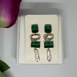 NATURAL PEARL & ZIRCON CRYSTAL DROP PENDANT EARRINGS